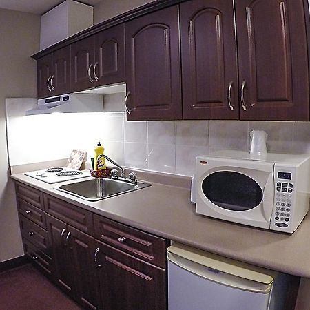 Westwood Inn Drayton Valley エクステリア 写真